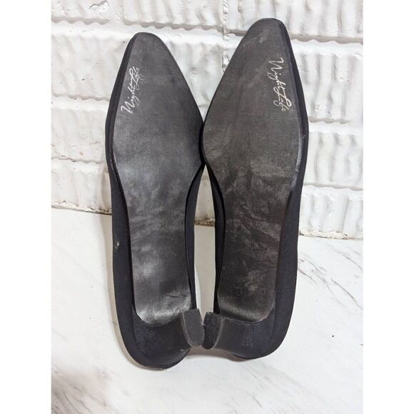 Night Life Women's Black Fabric Rosette Trimmed Pump  Flat Shoe Size 9M - Picture 6 of 9